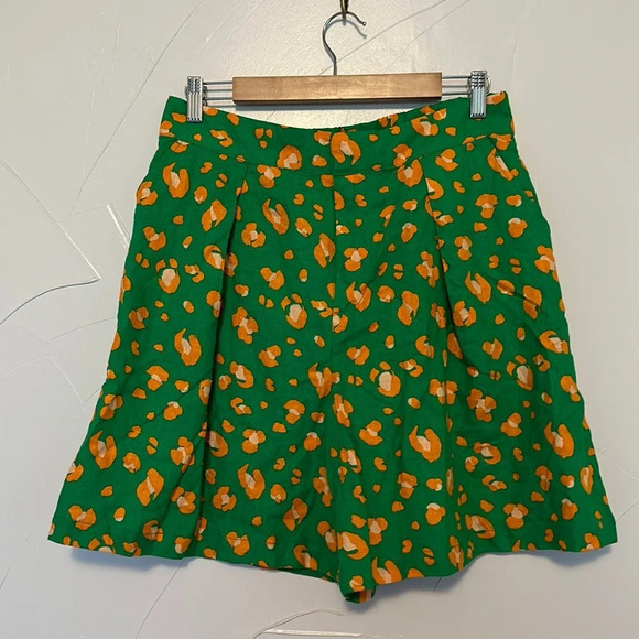 Tabitha Brown Linen Shorts NWT M - Picture 1 of 3